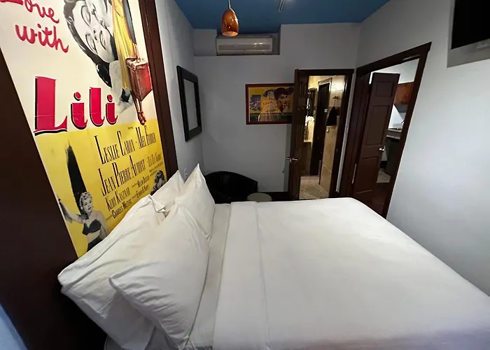 Chelsea Pines Inn